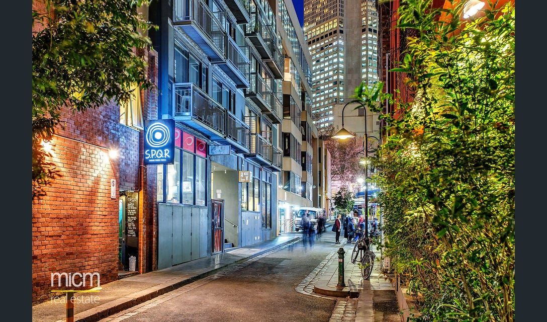 Outstanding Affordable Large 1 Bedroom in Paris-end!